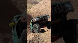 Rusty old jeep Crawl steep Rock #jeep #offroad #tinytrucks #rc #crawler