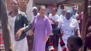 Simba  Arati Chinese Wife Dances To A Catholic Church Song