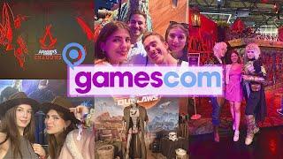 FIRST TIME at the Gamescom! Follow us around 