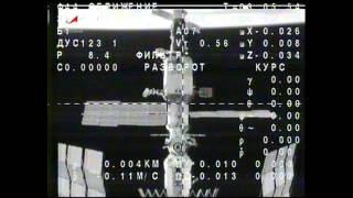 Expedition 38 Undocks from Station's Poisk Module