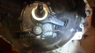 Замена вилки и выжимного подшипника ВАЗ.Replacing fork and release bearing WHA.