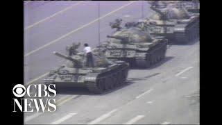 1989: Man stops Chinese tank during Tiananmen Square protests