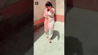 Unbelievable Desi Aunty Dance Moves