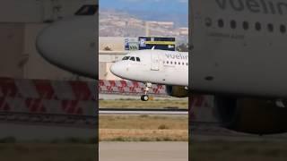 Thrust Reverse #Landing Airbus A320 Vueling Malaga International airport #aviation #planespotting