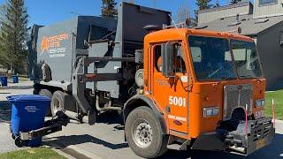 Northern Waste Pete 320 Curbtender Garbage Truck with Cool Grippers