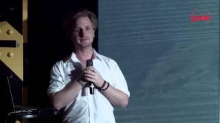 Nic Newling @ Ignite Sydney - Everything that's gone wrong in my life (in five minutes)