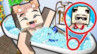 ICH PRANK EPIC UND VERSTECKE MICH IN SEINER BADEWANNE!