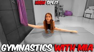 High split in gymnastics