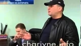 Саша Белый "поговорил" с сотрудником прокуратуры