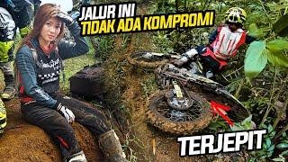 KAKI TERJEPIT CRF, INI BARU CEWE PETARUNG | TRABAS TRAIL ADVENTURE KIAWA