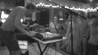 birdfeeder - "Cloud Chemistry (live at Spin Cycle on May 15, 2010)"