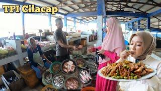 UDANG SAMBAL PETAI HASIL BERBURU DI TPI CILACAP