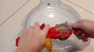 Beyblade battle hasbro strike valtryek