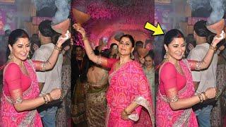 Katrina Kaif's crazy Bengali dhunuchi Dance At Durga Puja 2024 at Durga Puja Mandap In Mumbai