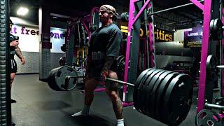 TAKING A DEADLIFT BAR TO PLANET FITNESS