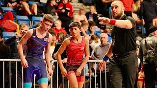 U15 Robert Aloiev (FRA) vs Andrei Covalschi (ROU) 44kg. Freestyle boys youth wrestling.