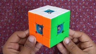 Rubik'   s Cube But no CENTER PIECE...