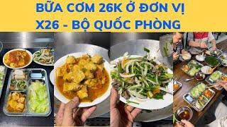 Bữa chiều 26K của Lê Anh Nuôi có món thịt bò xào, rau bắp cải luộc, đậu phụ sốt cà chua, chả lợn