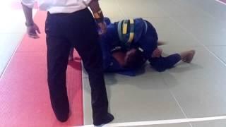 dumau jiu jitsu 2012.felipe nakashima