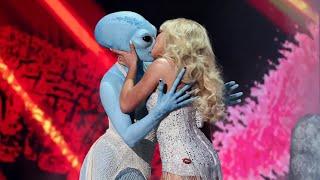 Celebrities Who Got Exposed At The 2024 MTV VMA's