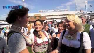 zur Mercedes Benz Damenwiesn 2013 mit  Elisabeth Lanz und Lola Paltinger