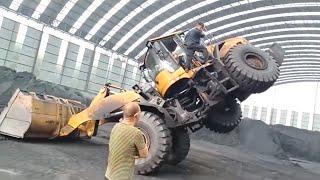 Heavy machinery fail compilation【E8】---Pure sound of Crane fail,excavator accident dangerous moments