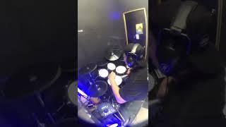 One handed play drum