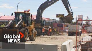 Calgary water main break: Still no timeline on repair heading into the weekend