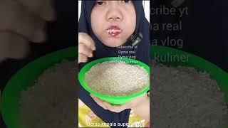 DYMA KULINER ASMR RAW RICE EATING Makan Beras Mentah #shorts #mukbang @dymavlog @Dymakuliner