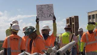 Skanska Construction Crew Cheers on Johns Hopkins All Children's Patients