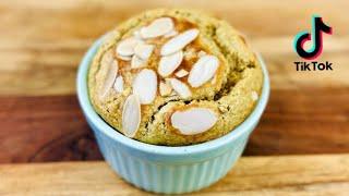 VIRAL TIKTOK BAKED OATS | DELICIOUS BAKED OATMEAL WITH BANANA & ALMONDS