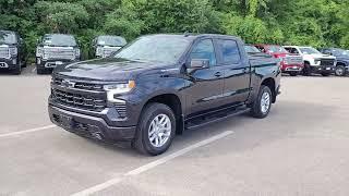 What Dark Ash Metallic (G6M) paint looks like on the 2022 Chevrolet Silverado