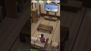 Sims FreePlay‍️ watching the news