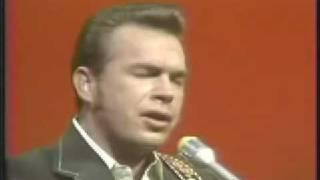 Gene Watson - Love In The Hot Afternoon "LIVE"