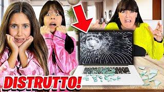 GIADA HA ROTTO IL COMPUTER DI MAMMA NADIA CON LA SUA AMICA GIULIA! LO SCOPRE E SI ARRABBIA!