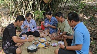 Cơm Quê Miệt Vườn Với Hương Vị Lẩu Xoài Cùng Món Ếch Rang Sả Ngon Không Tả Được | KMV