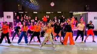 VOIS SUR TON CHEMIN - WISHNU SHANTIKA | ZUMBA FITNESS , DANCE , WORKOUT | ZIN DIAN FITRI