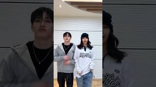 방찬의 #WalkinOnWater Challenge  w/ #LISA #리사 선배님! #StrayKids #스트레이키즈 #방찬 #BangChan #合 #HOP