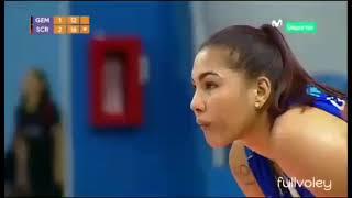 La China Eve vs Thaisa Mc Leod - Perreo en cancha 