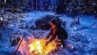 WINTER CAMPING in DEEP SNOW & EXTREME COLD Bushcraft Build Survival Shelter & Campfire Cooking ASMR