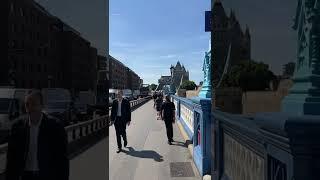 Walking to reach and #cross the #towerbridge in the #cityoflondon #short #travel