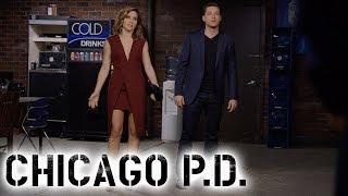 Halstead And Lindsay Go Undercover | Chicago P.D.