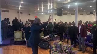 Bishop S.Y Younger And Ramp Church International And Love Fellowship Praise Break!!