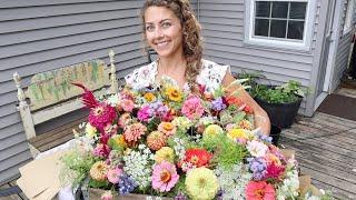 Summer Vlog #8 Making flower bouquets for the farmers market!