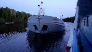 Опасный обгон в Волго-Балтийском канале