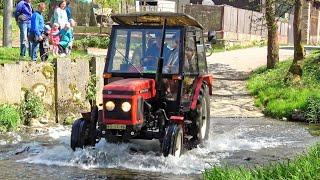 Tractors in the ford - Hamerská motoriáda 2024