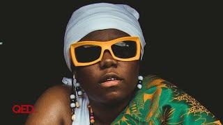 Teni cries for love amid heavy downpour in Lagos