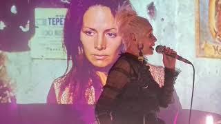 Wendy James (Transvision Vamp) - Tell That Girl To Shut Up, live at Leeds Brudenell 29 Sept 2021