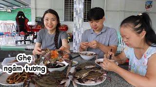 ĂN GHẸ NGÂM TƯƠNG, Lâu rồi Quyên mới quay ăn uống với Hoon như vậy…