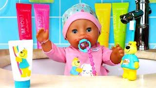 Baby Born doll's evening routines. Brush your teeth with Baby Annabell doll! Videos for kids.